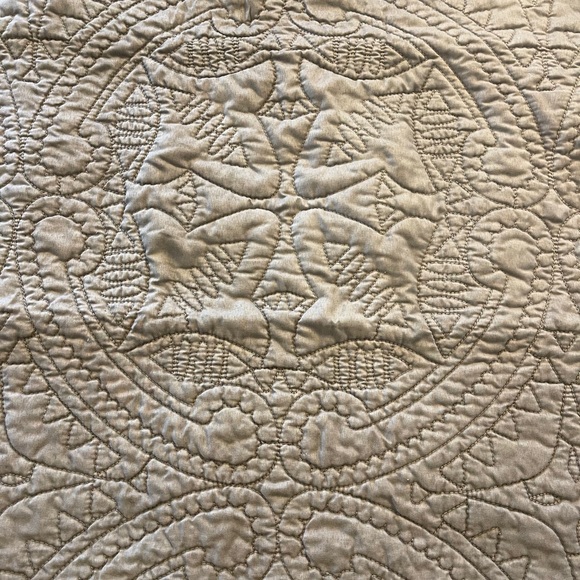 Opal house Medallion stitch Euro Shams - Picture 3 of 4